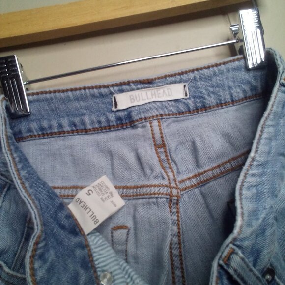 Bullhead Shorts 5 Denim Distressed Raw Hem Blue - Picture 5 of 12